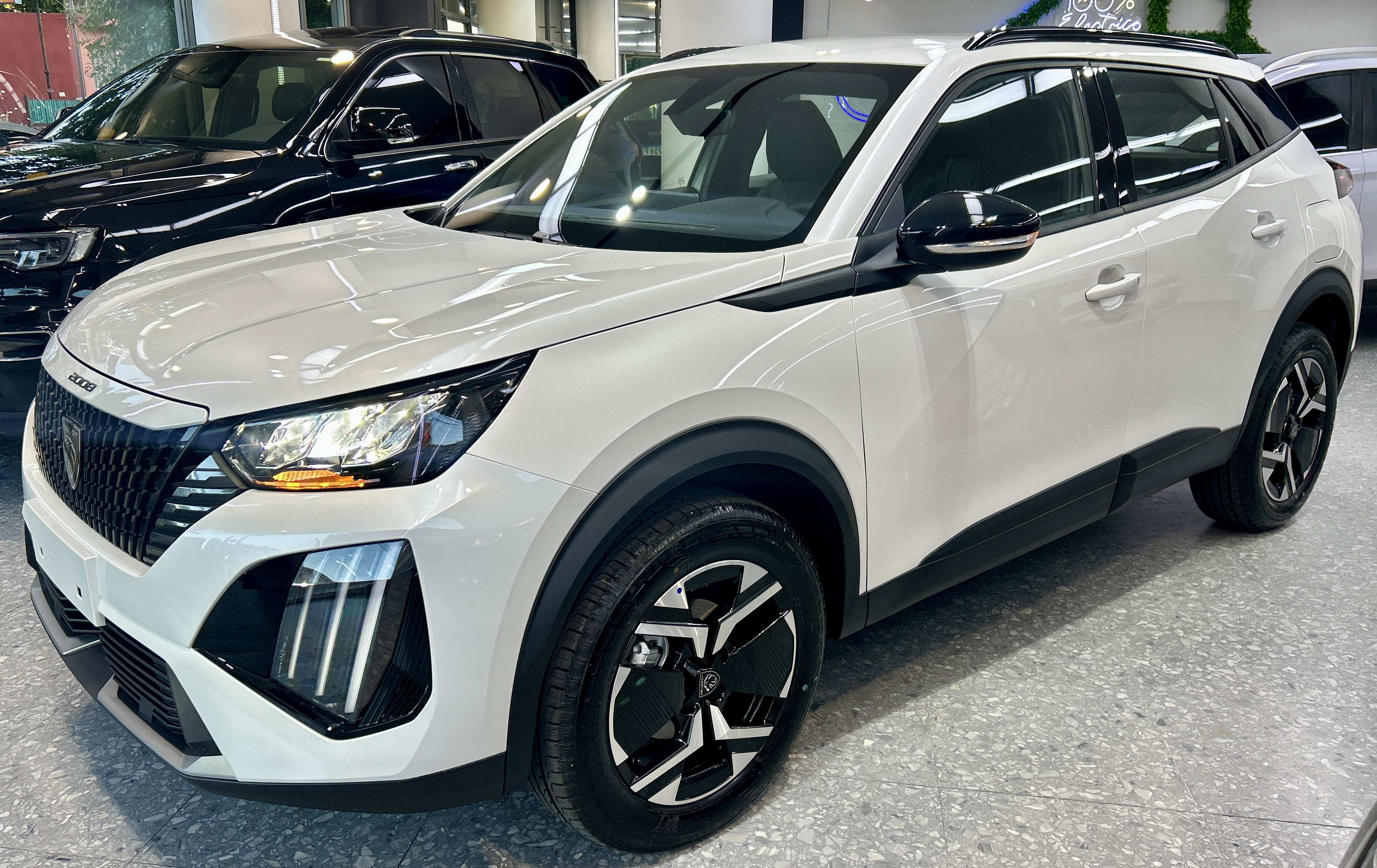 /Peugeot 2008
